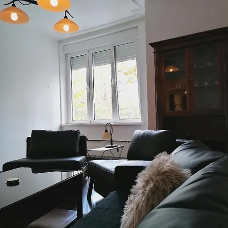 Old George - 1 Bedroom Apartment Belgrade