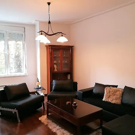 Old George - 1 Bedroom Apartment