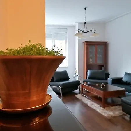 Old George - 1 Bedroom Belgrade